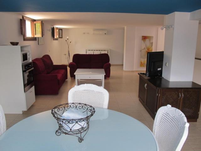 Taladillas Apartment